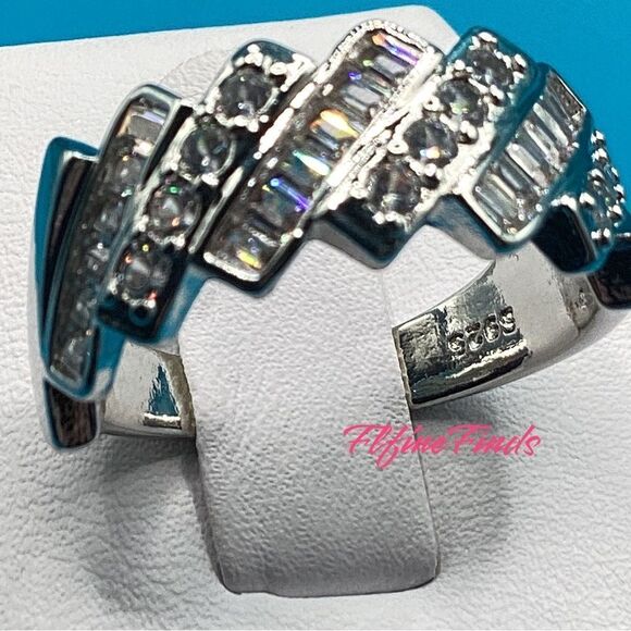 💖💎Stunning Sterling Silver Baguette and Round Diamond Eternity Band Ring💖💎 - Picture 10 of 14